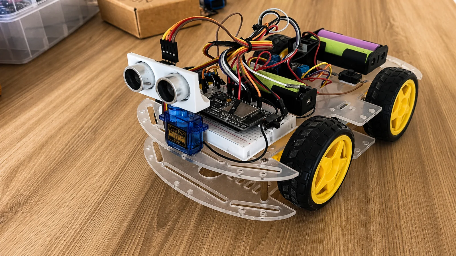 A four-wheel sensor rover built on the Makerhood workbench